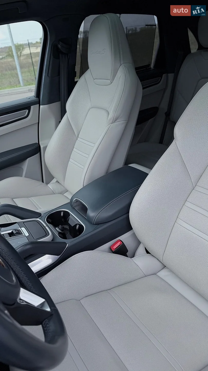 2021 Porsche Cayenne - мініатюра 20