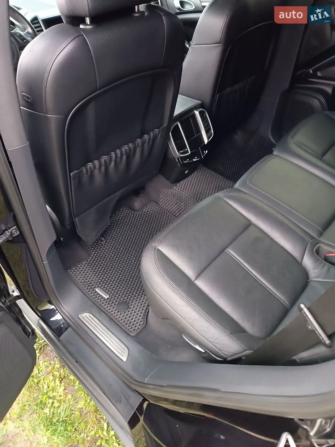 2010 Porsche Cayenne - мініатюра 11