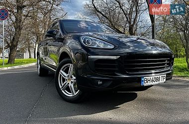 Внедорожник / Кроссовер Porsche Cayenne 2015 в Одессе