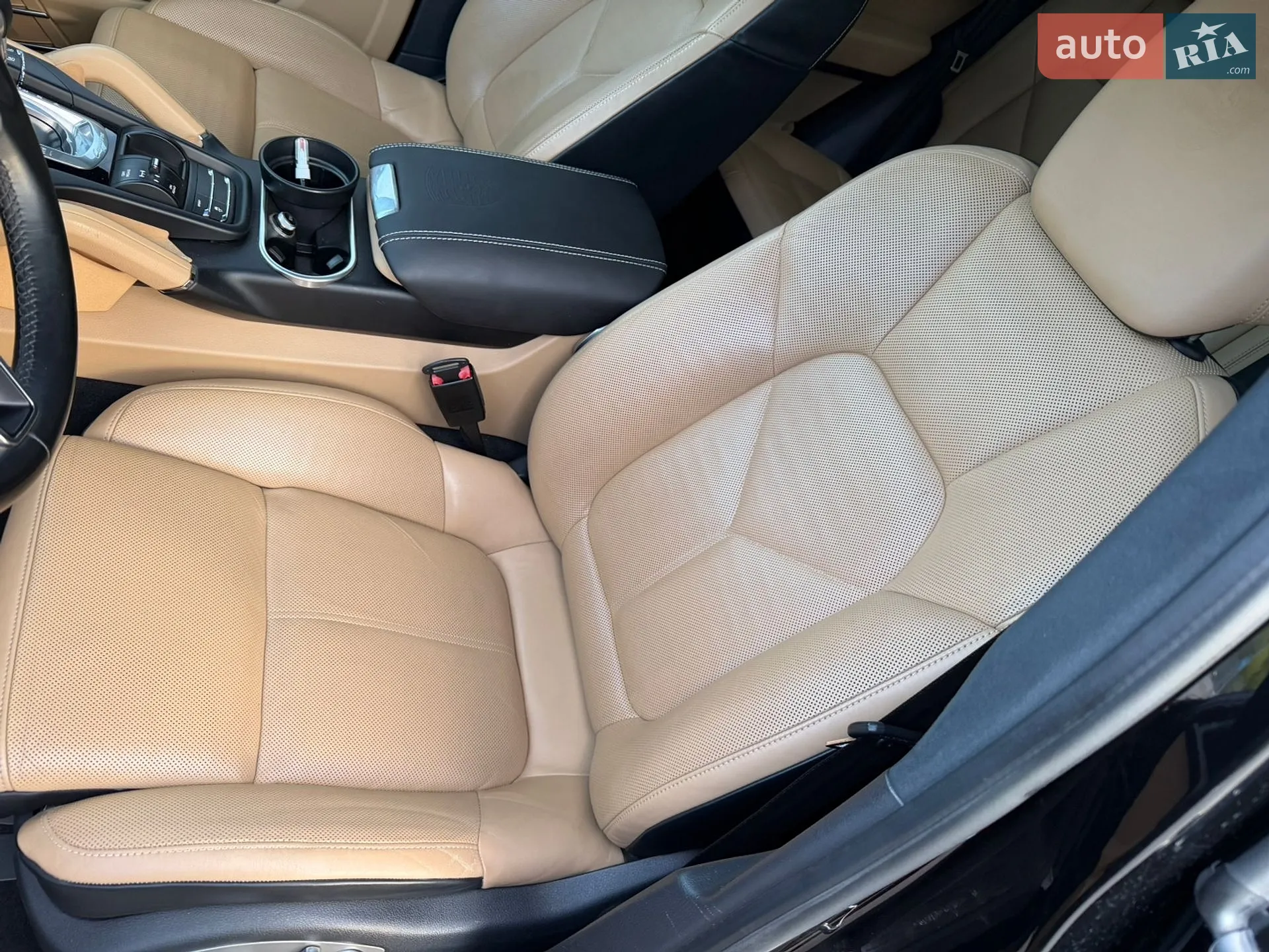 2015 Porsche Cayenne - мініатюра 27
