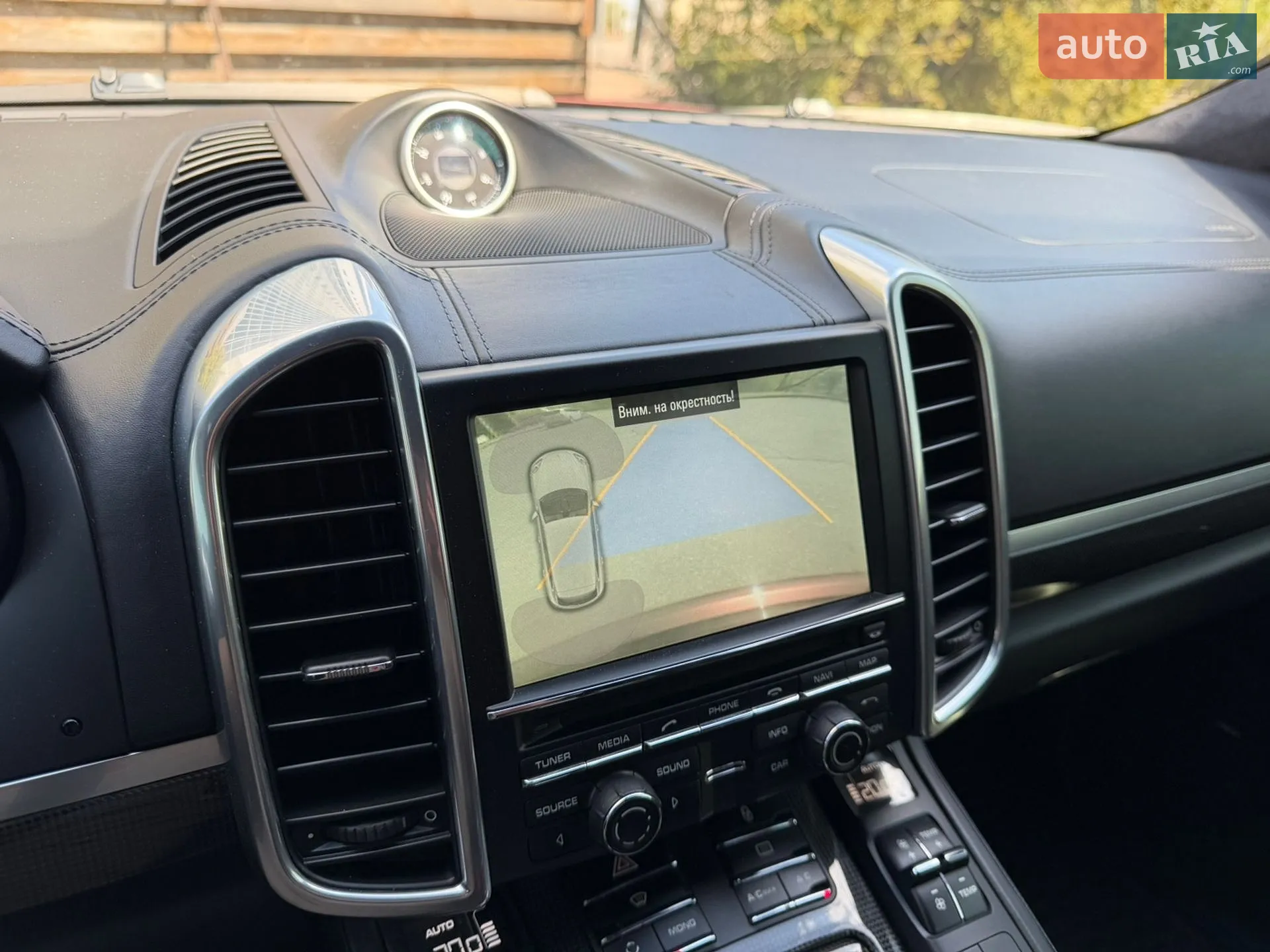 2012 Porsche Cayenne - мініатюра 27