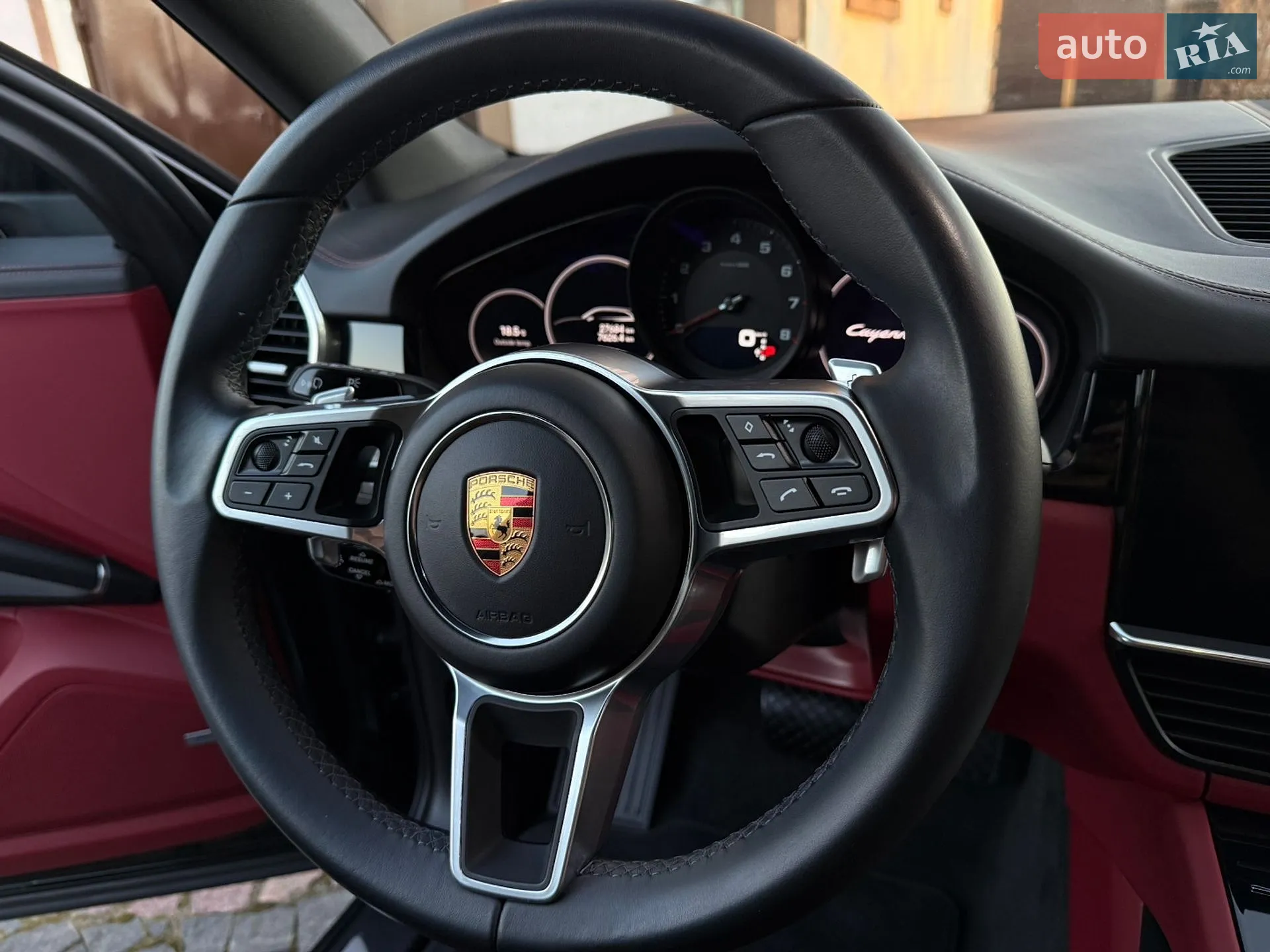 2022 Porsche Cayenne - мініатюра 24