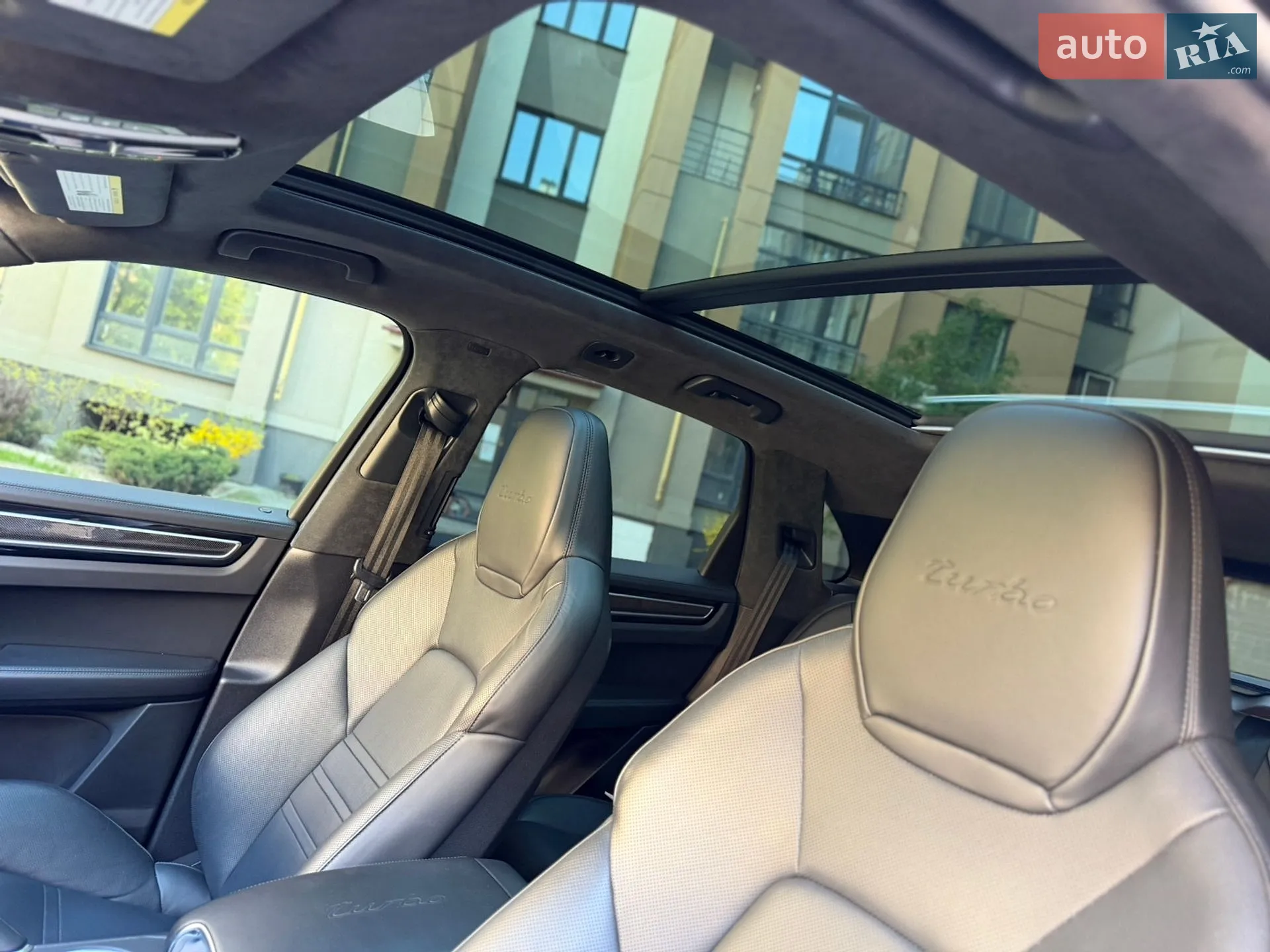 2019 Porsche Cayenne - мініатюра 36