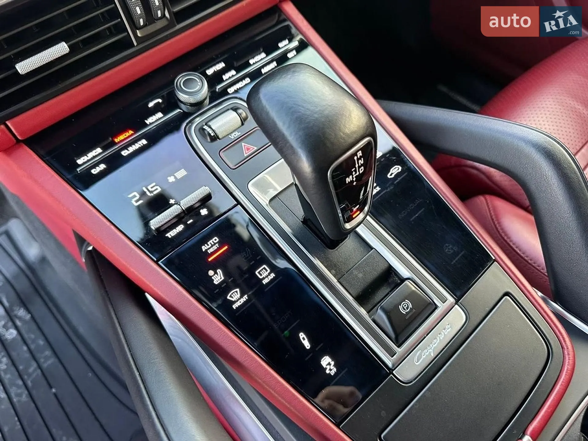 2019 Porsche Cayenne - мініатюра 17