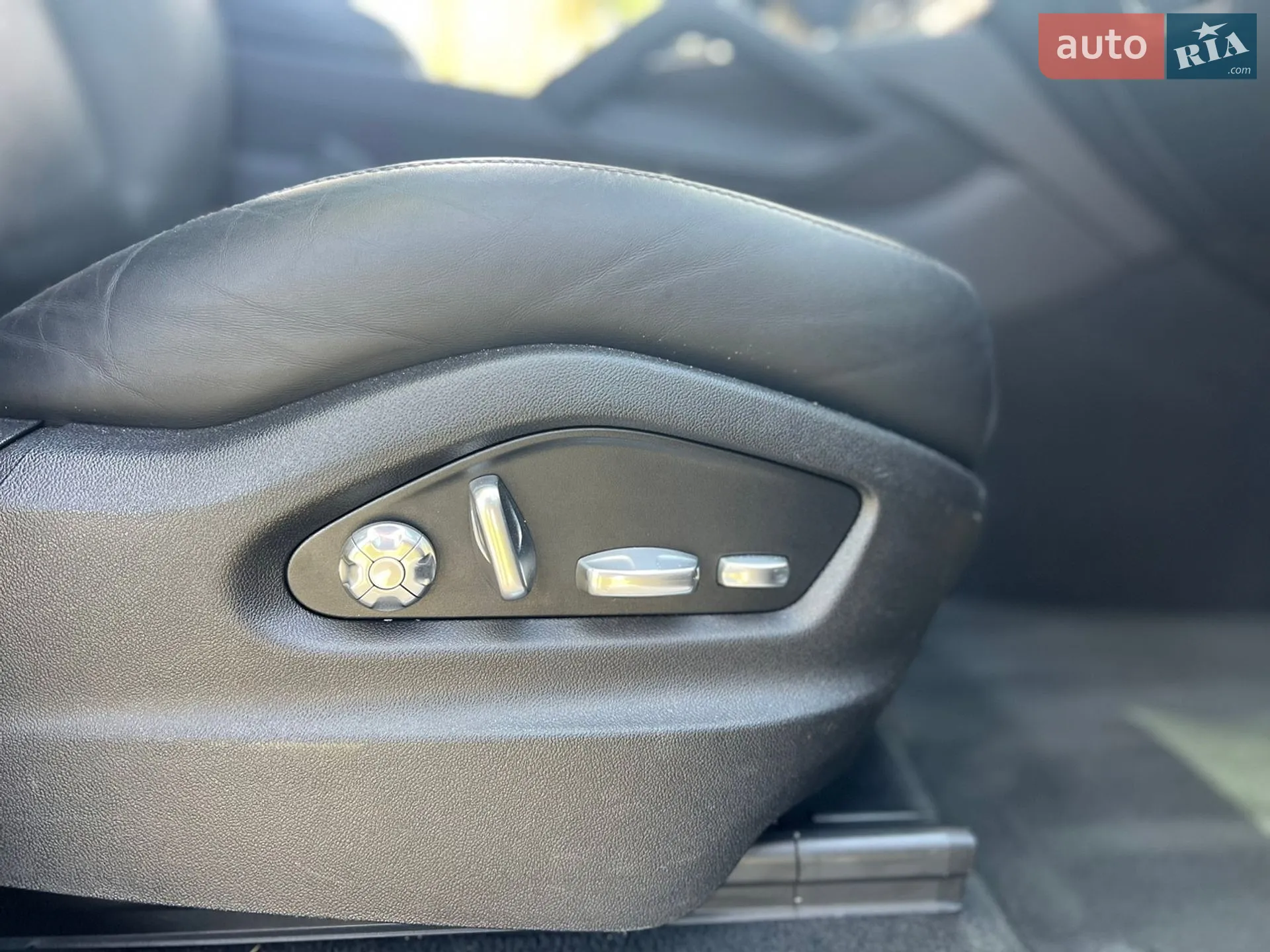 2018 Porsche Cayenne - мініатюра 18