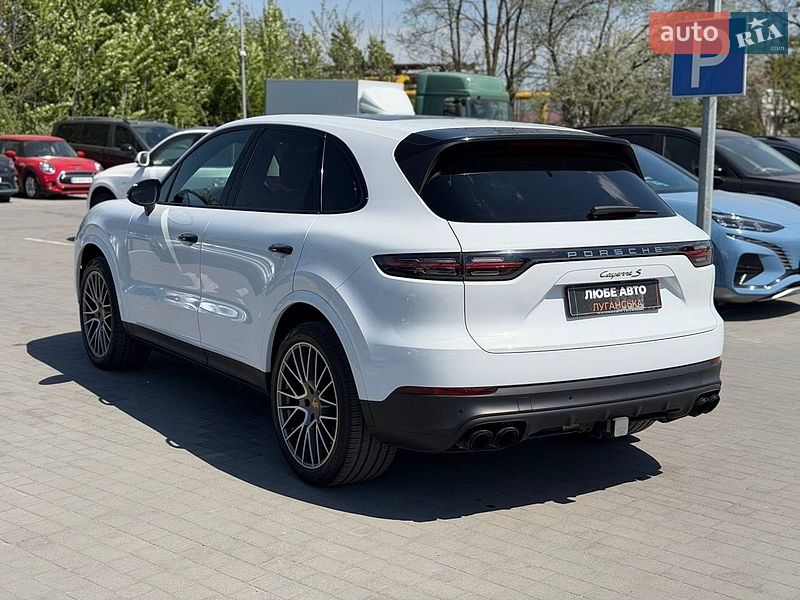 Внедорожник / Кроссовер Porsche Cayenne 2022 в Львове