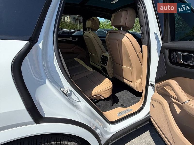 Внедорожник / Кроссовер Porsche Cayenne 2022 в Львове