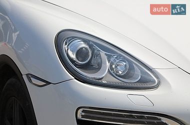 Внедорожник / Кроссовер Porsche Cayenne 2013 в Харькове
