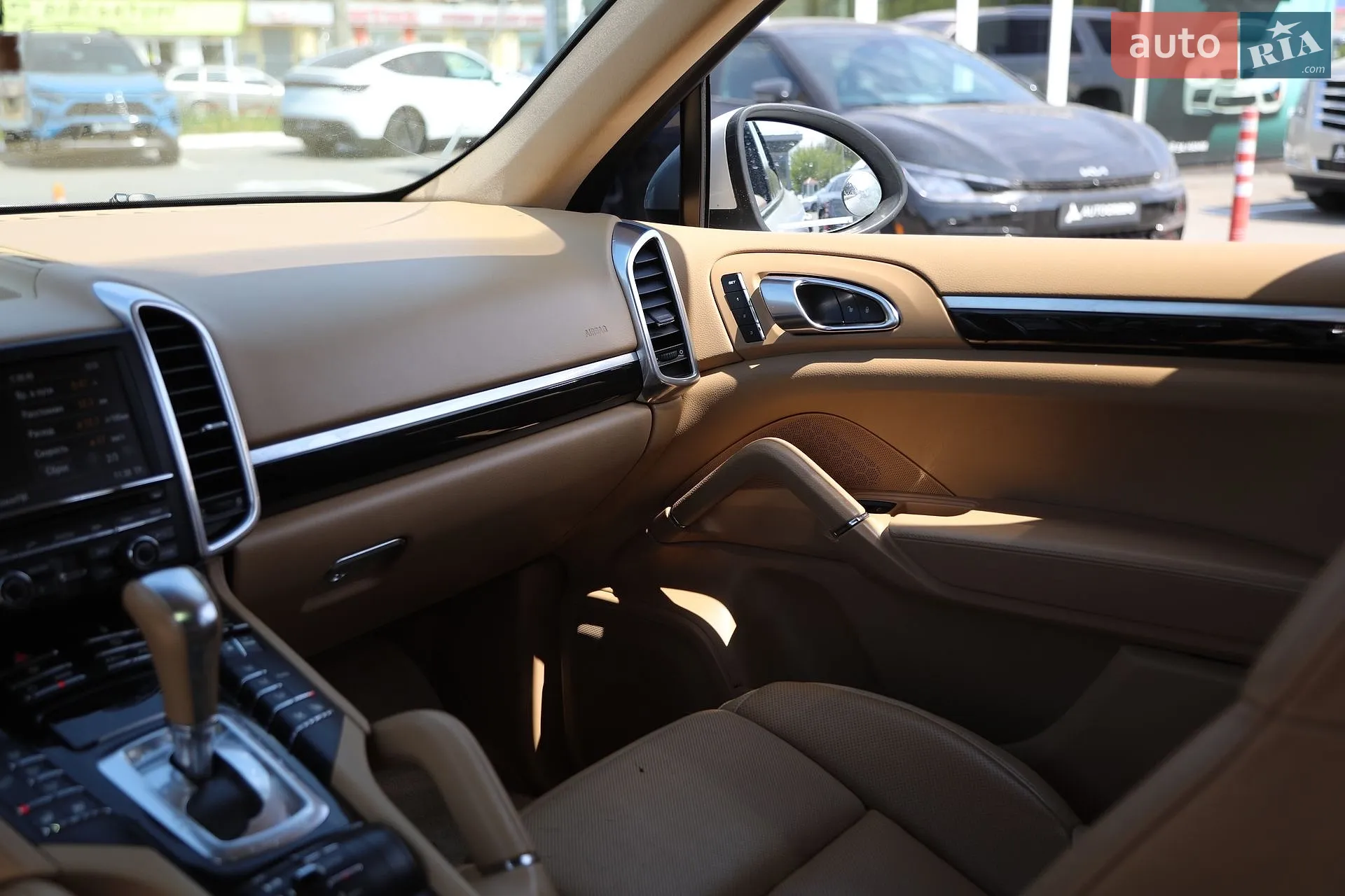 2013 Porsche Cayenne - мініатюра 17