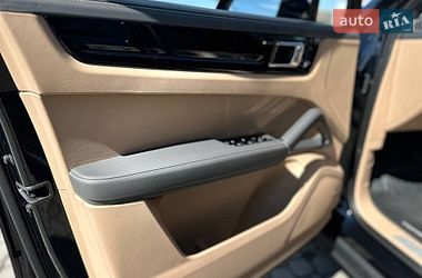 Внедорожник / Кроссовер Porsche Cayenne 2021 в Ужгороде
