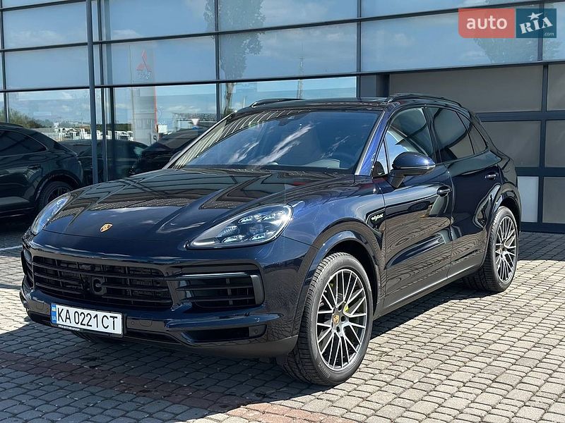Porsche Cayenne 2021