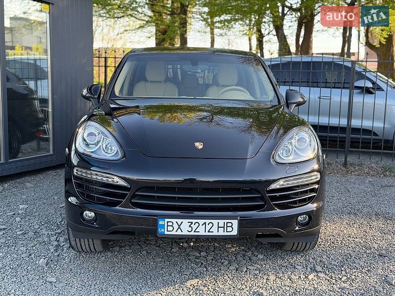 Внедорожник / Кроссовер Porsche Cayenne 2013 в Хмельницком