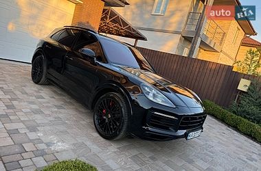 Внедорожник / Кроссовер Porsche Cayenne 2021 в Киеве