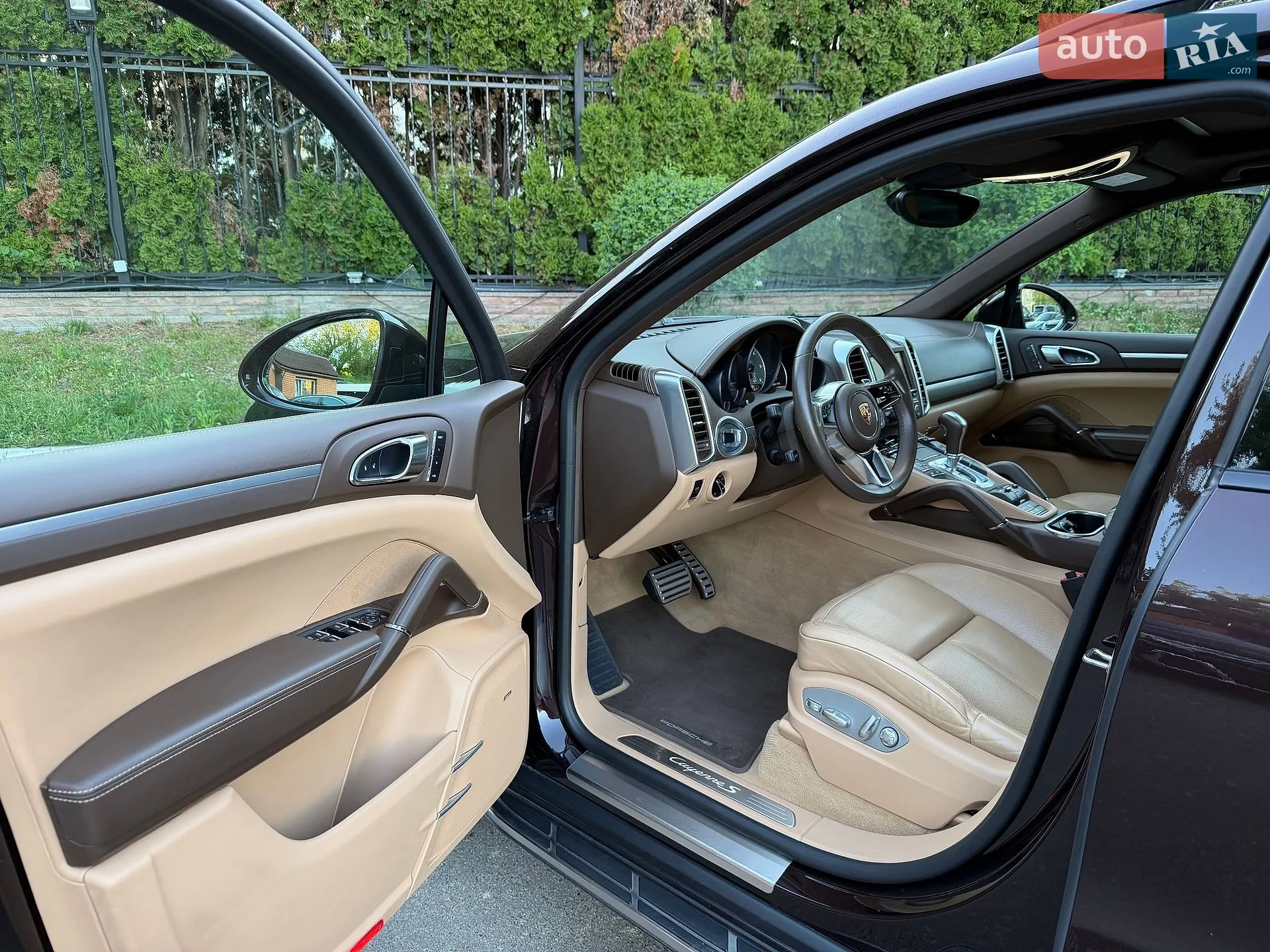 2015 Porsche Cayenne - мініатюра 27