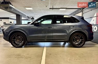 Внедорожник / Кроссовер Porsche Cayenne 2018 в Львове