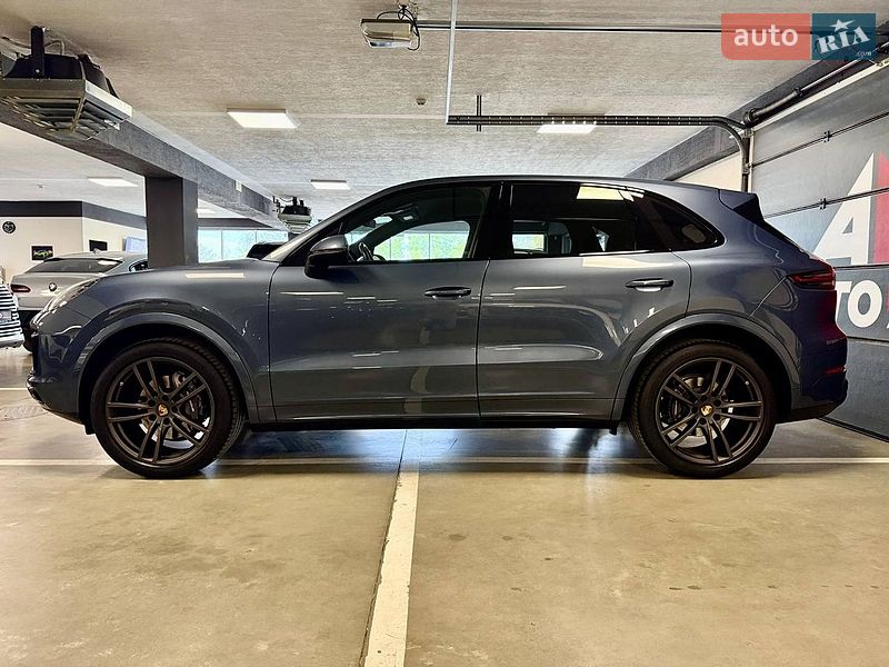 Внедорожник / Кроссовер Porsche Cayenne 2018 в Львове