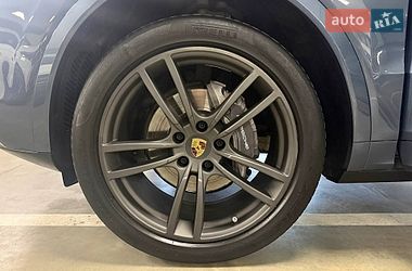 Внедорожник / Кроссовер Porsche Cayenne 2018 в Львове