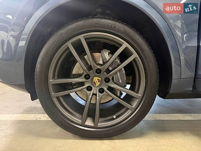 Внедорожник / Кроссовер Porsche Cayenne 2018 в Львове