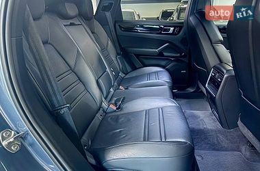 Внедорожник / Кроссовер Porsche Cayenne 2018 в Львове