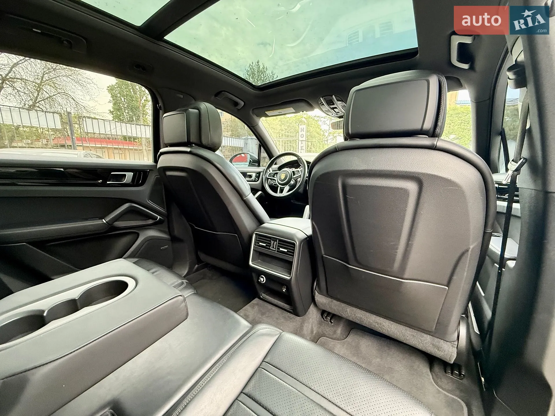 2018 Porsche Cayenne - мініатюра 23