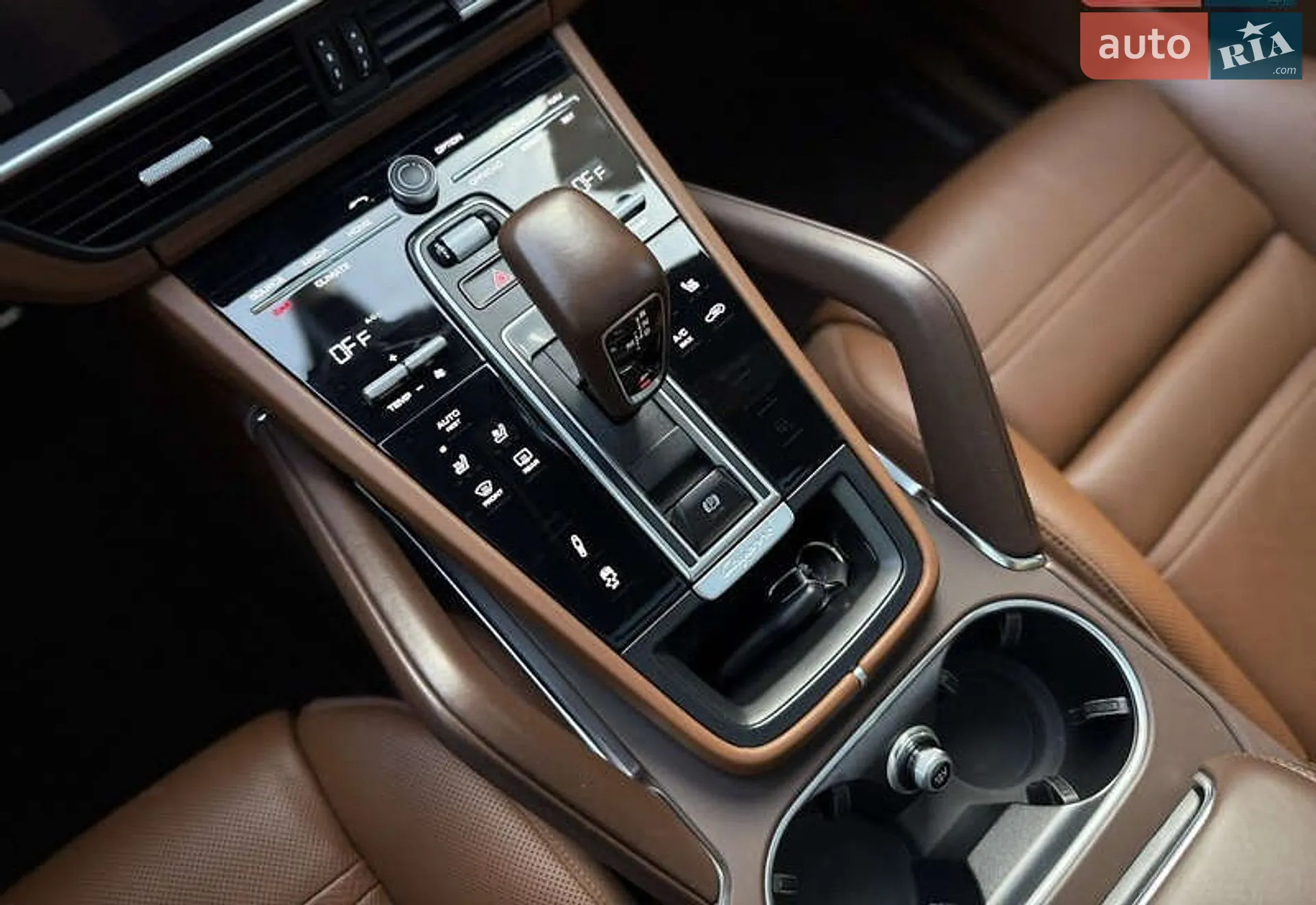 2018 Porsche Cayenne - мініатюра 43