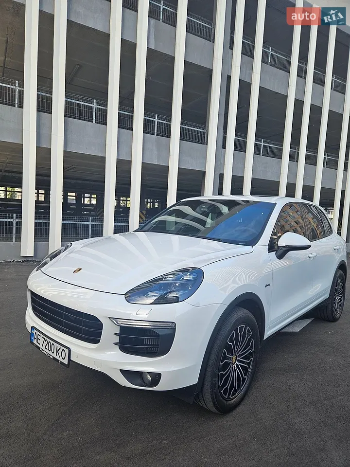 2015 Porsche Cayenne - мініатюра 18