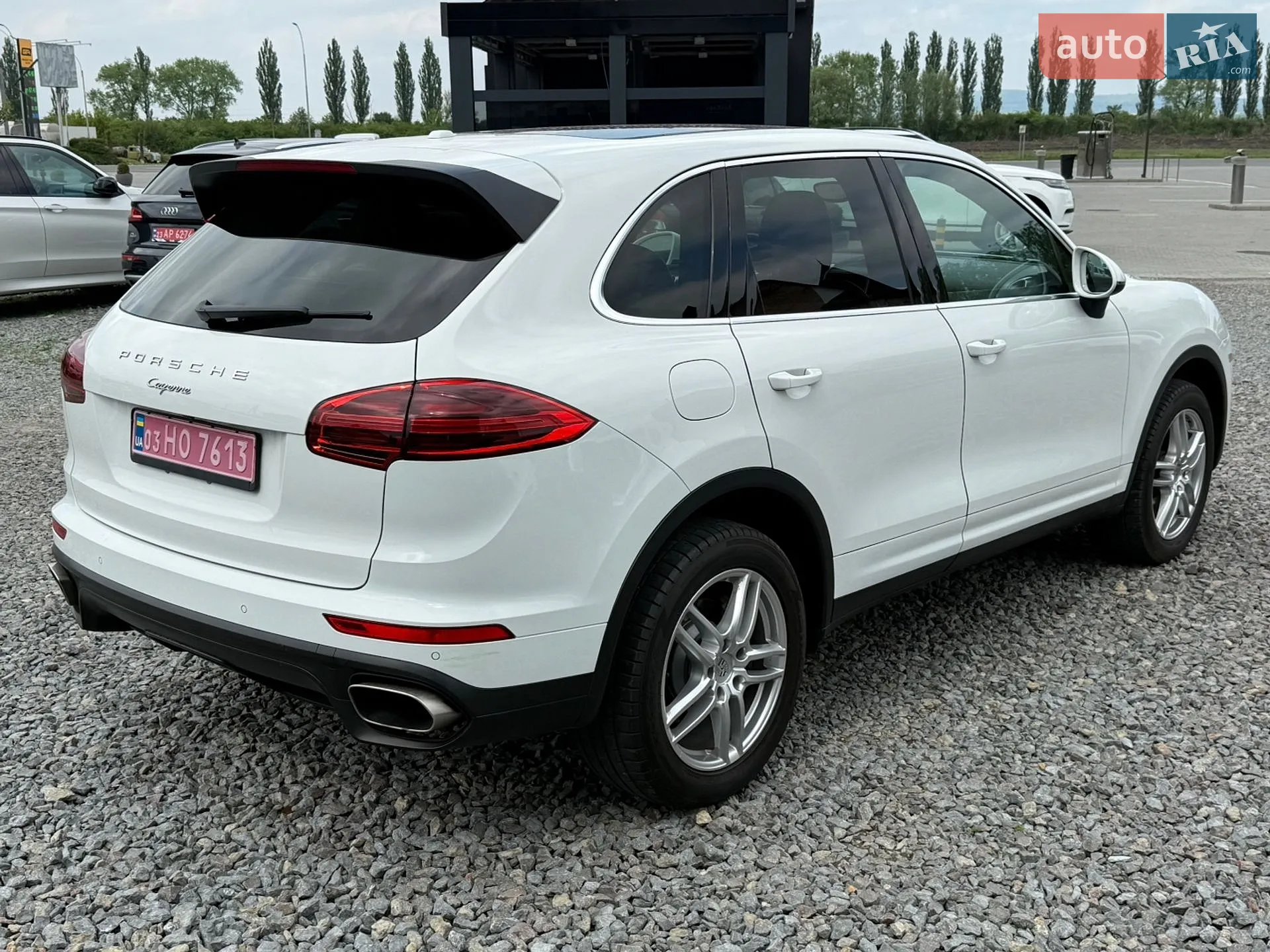 2015 Porsche Cayenne - мініатюра 8
