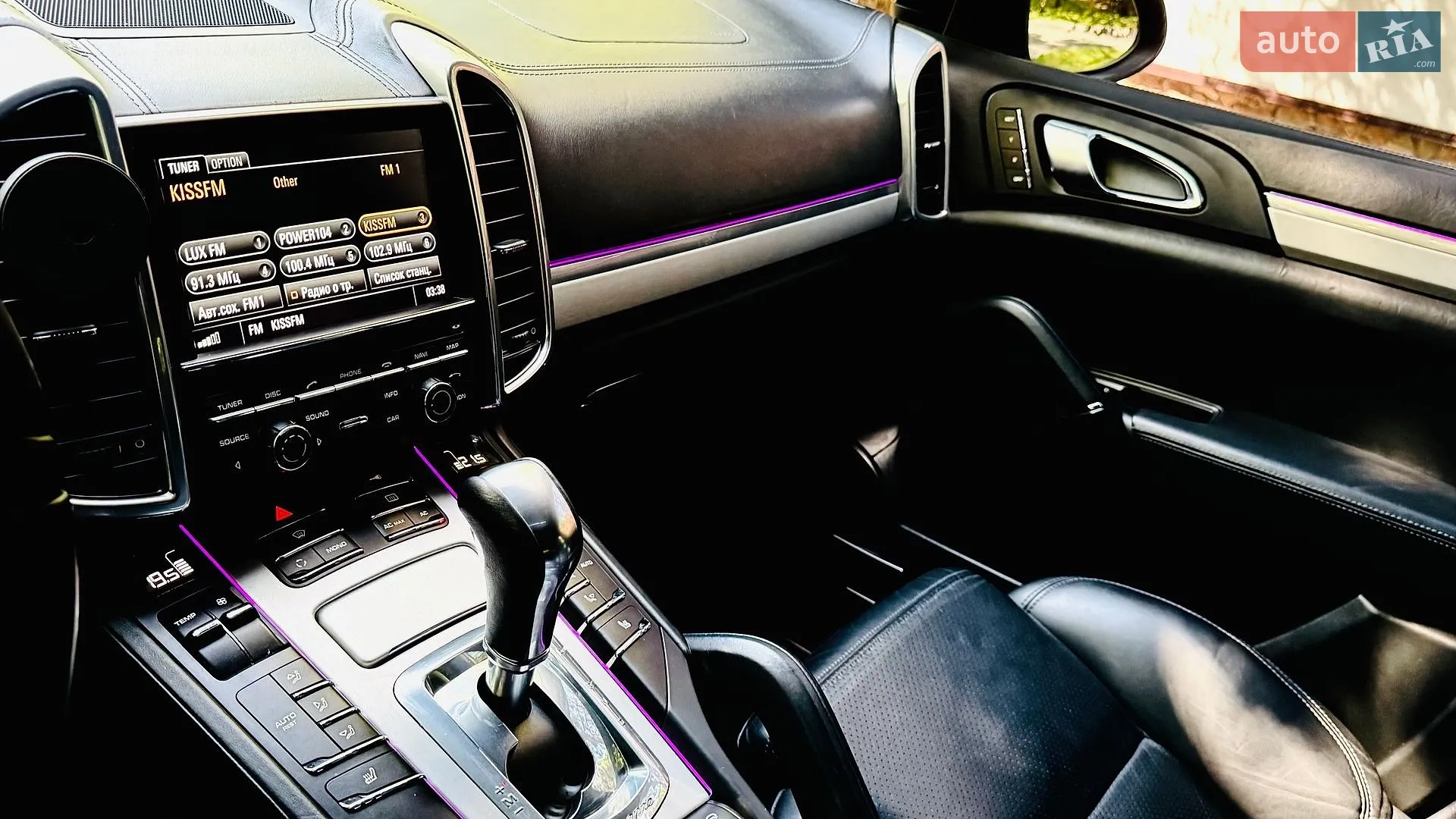 2010 Porsche Cayenne - мініатюра 161