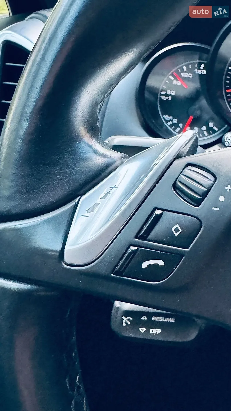 2010 Porsche Cayenne - мініатюра 197