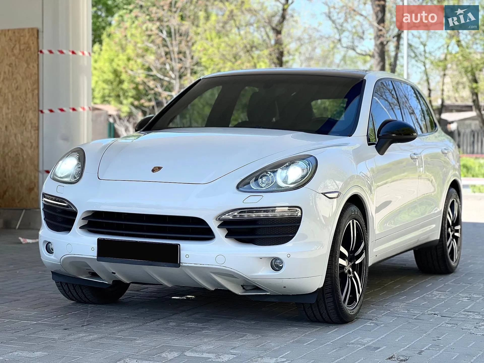 2012 Porsche Cayenne - мініатюра 9