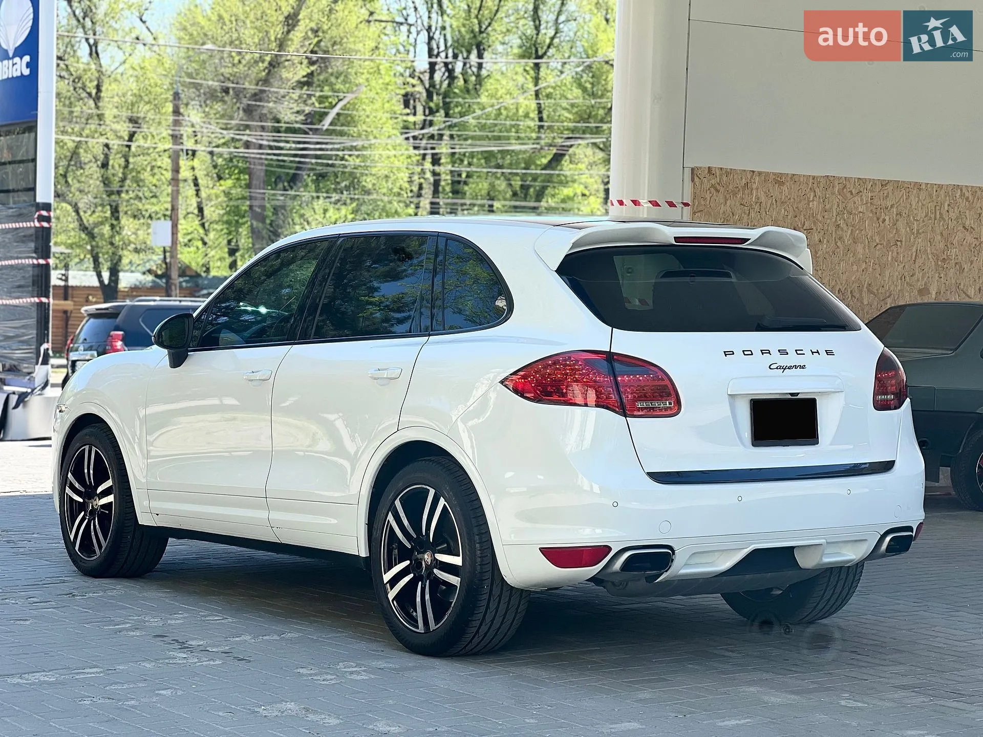 2012 Porsche Cayenne - мініатюра 20