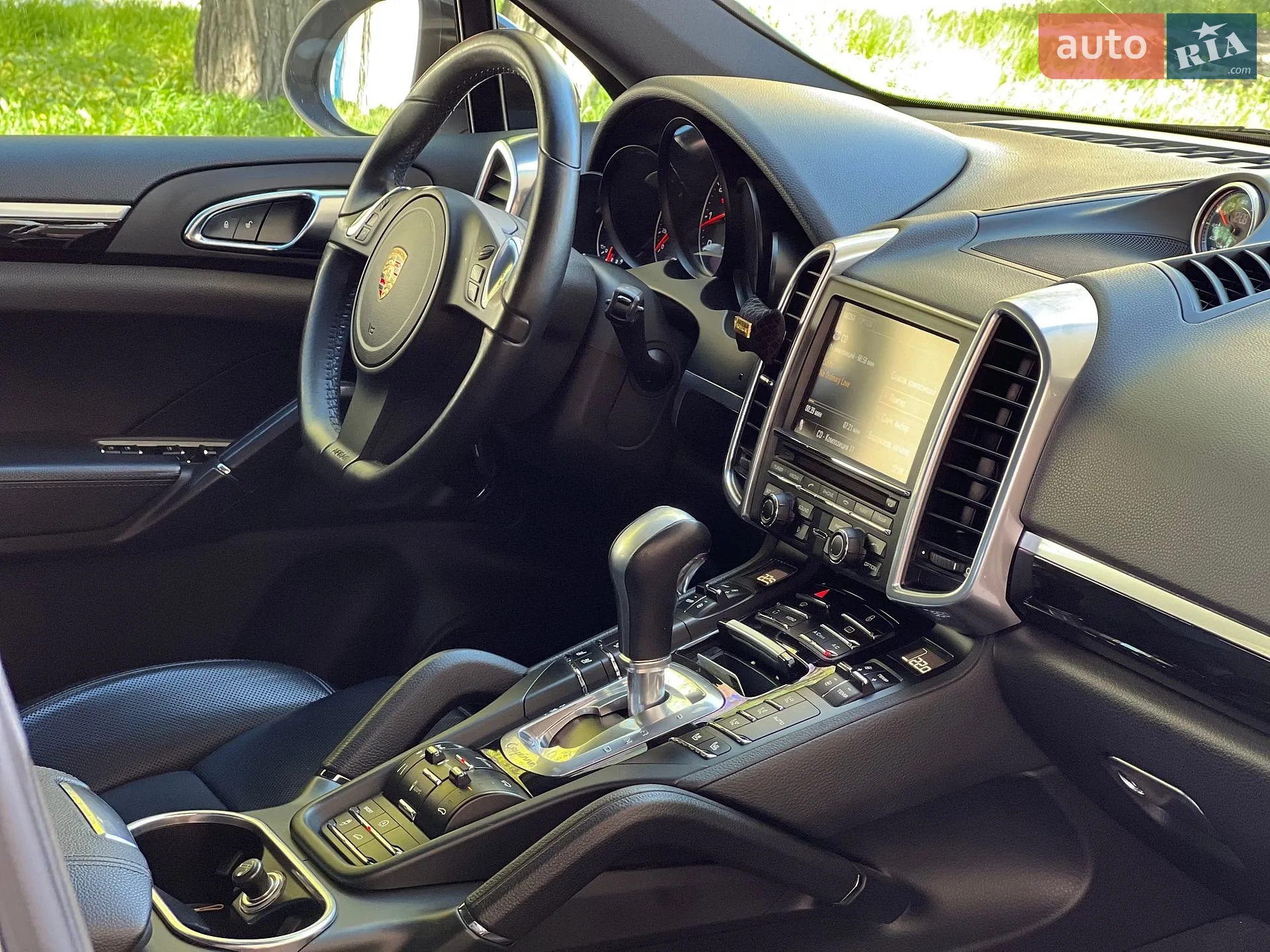 2012 Porsche Cayenne - мініатюра 38