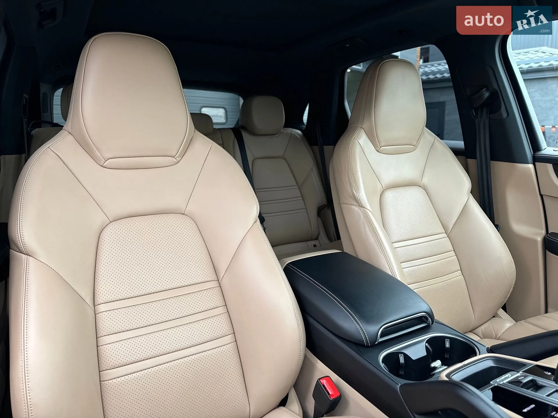 2019 Porsche Cayenne - мініатюра 31