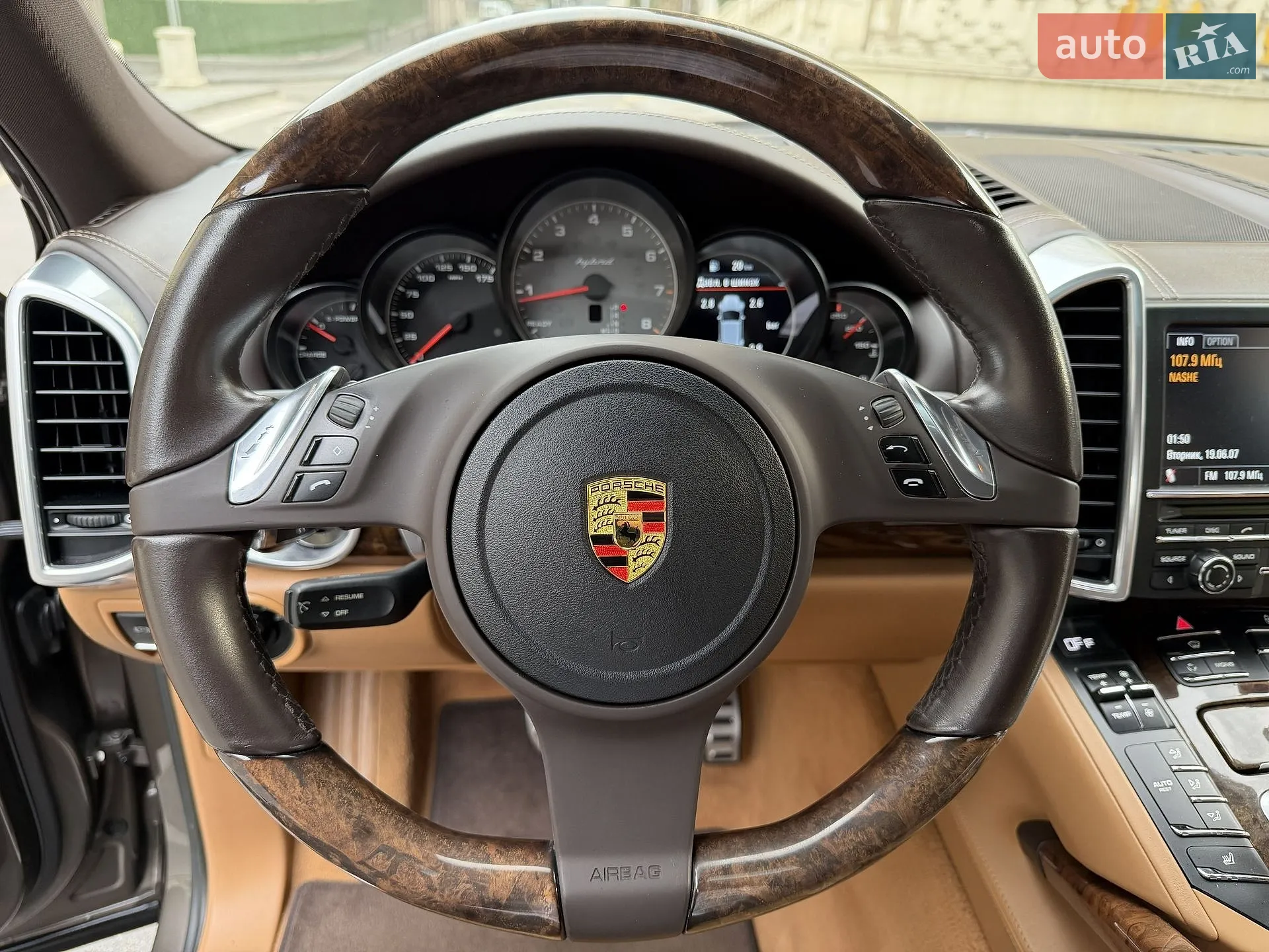 2011 Porsche Cayenne - мініатюра 36