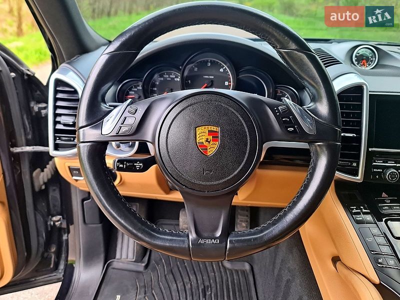 Внедорожник / Кроссовер Porsche Cayenne 2014 в Житомире