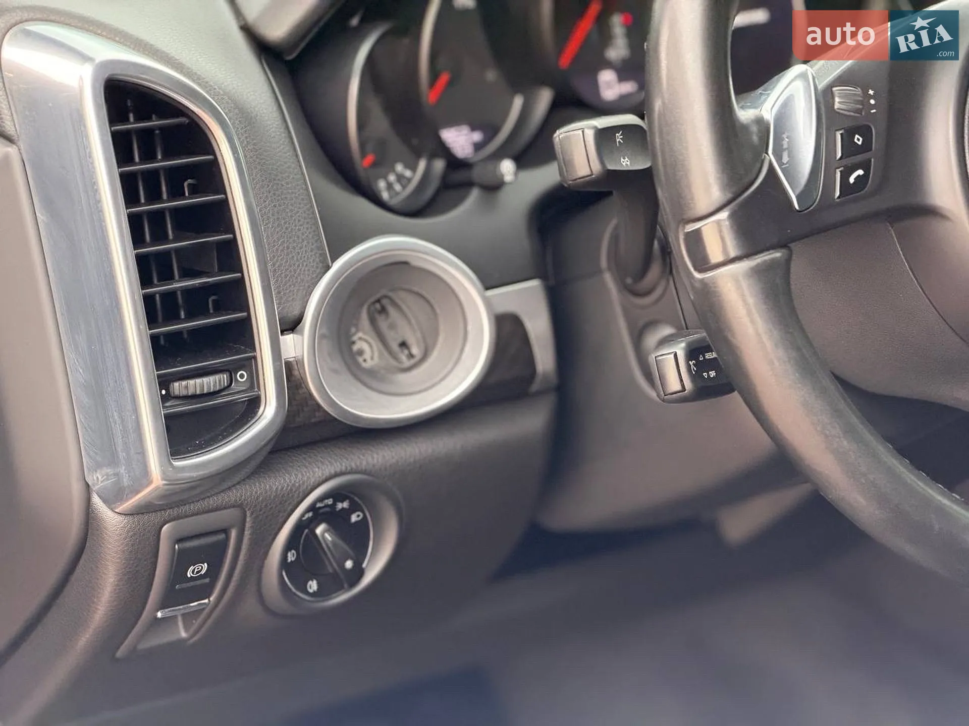 2013 Porsche Cayenne - мініатюра 14