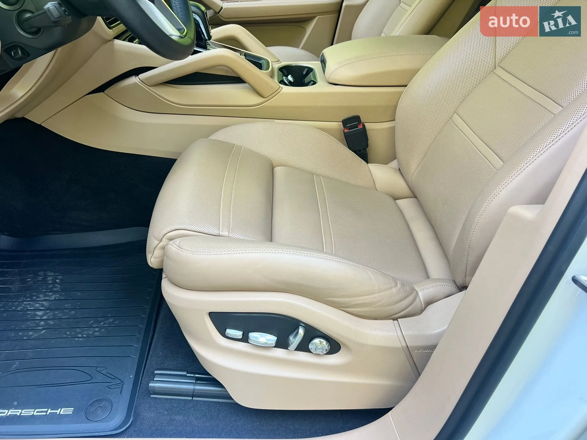 2019 Porsche Cayenne - мініатюра 15