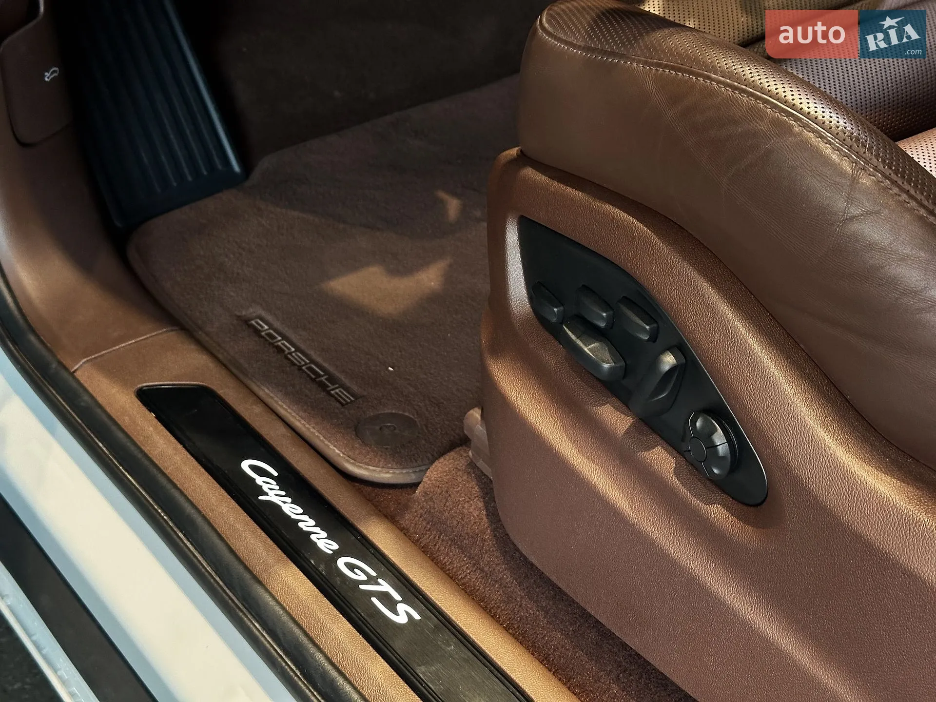 2022 Porsche Cayenne - мініатюра 14