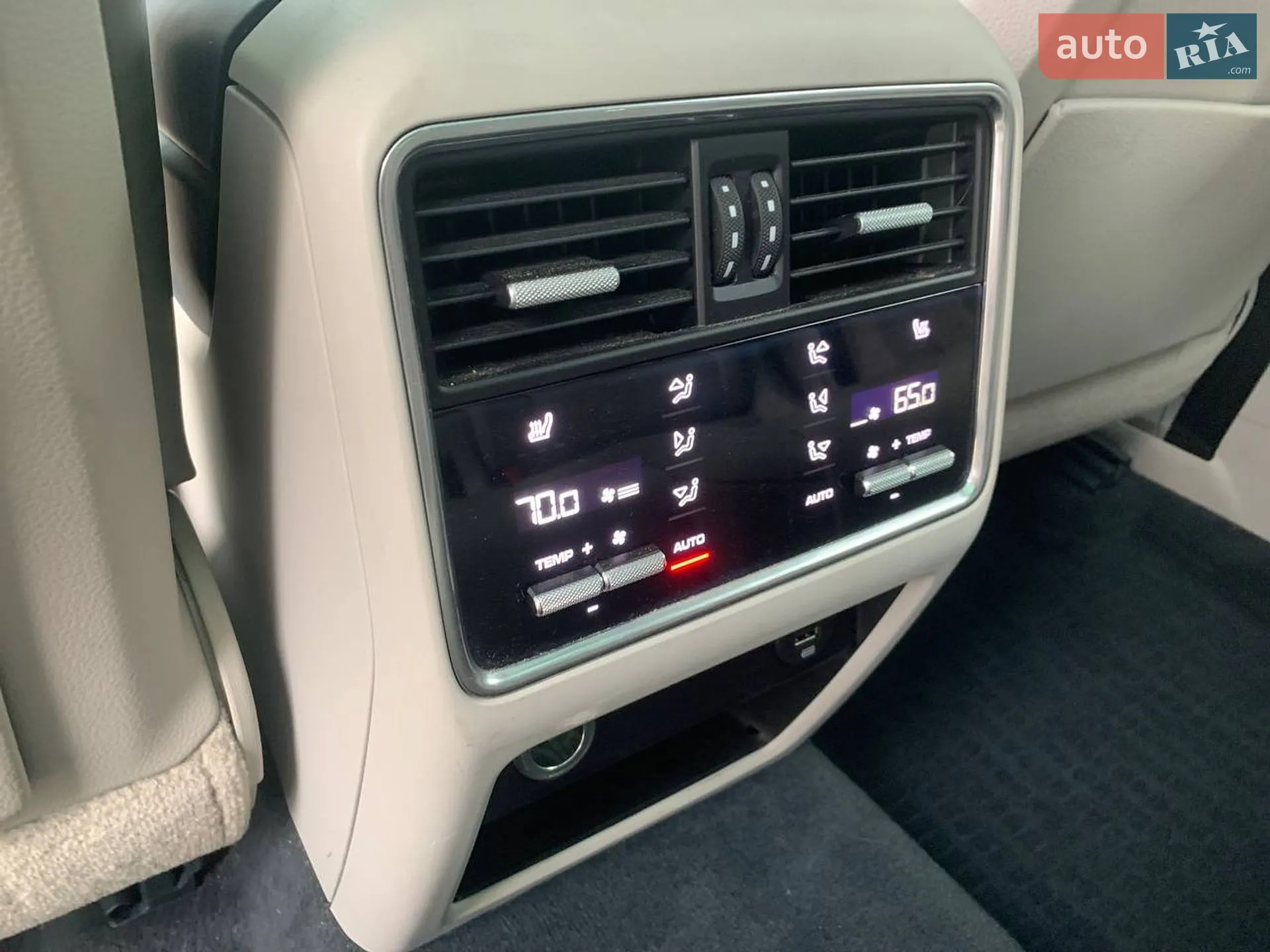 2019 Porsche Cayenne - мініатюра 25