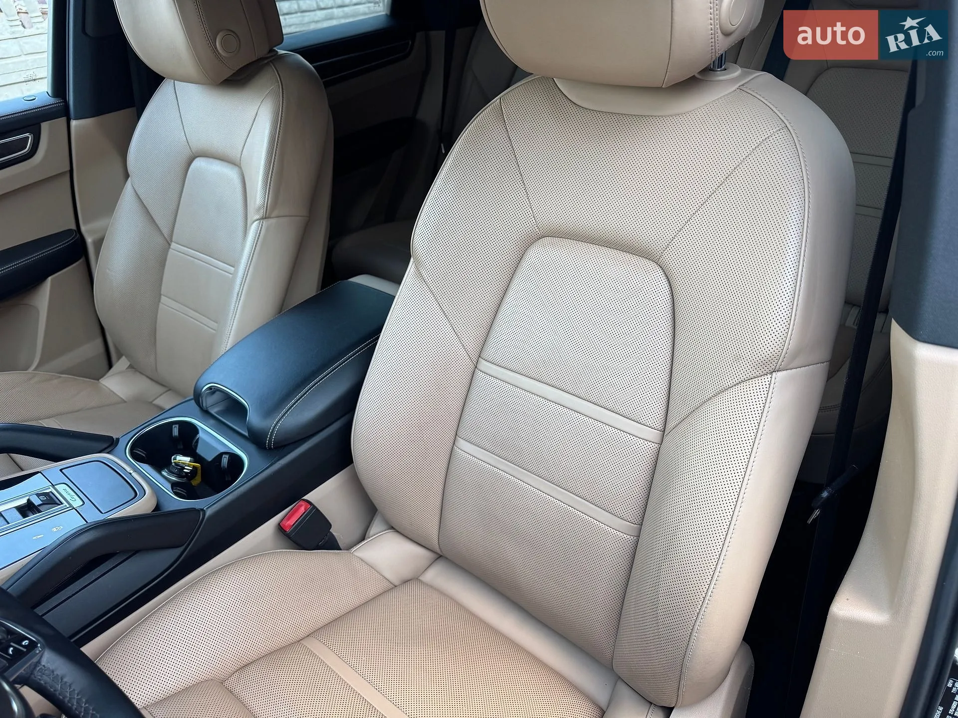 2019 Porsche Cayenne - мініатюра 17