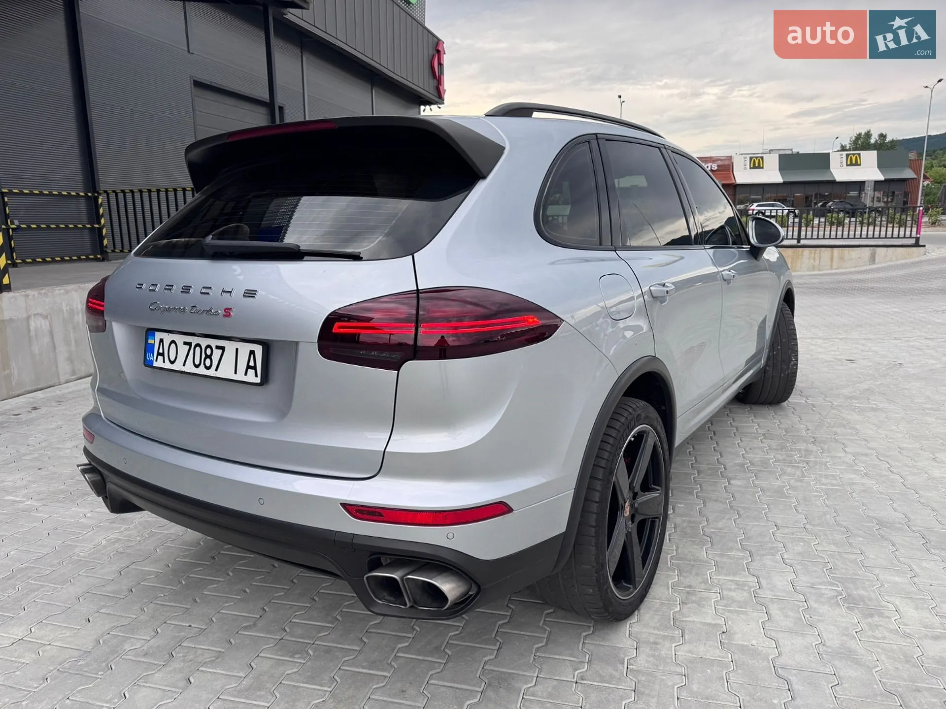 2015 Porsche Cayenne - мініатюра 10