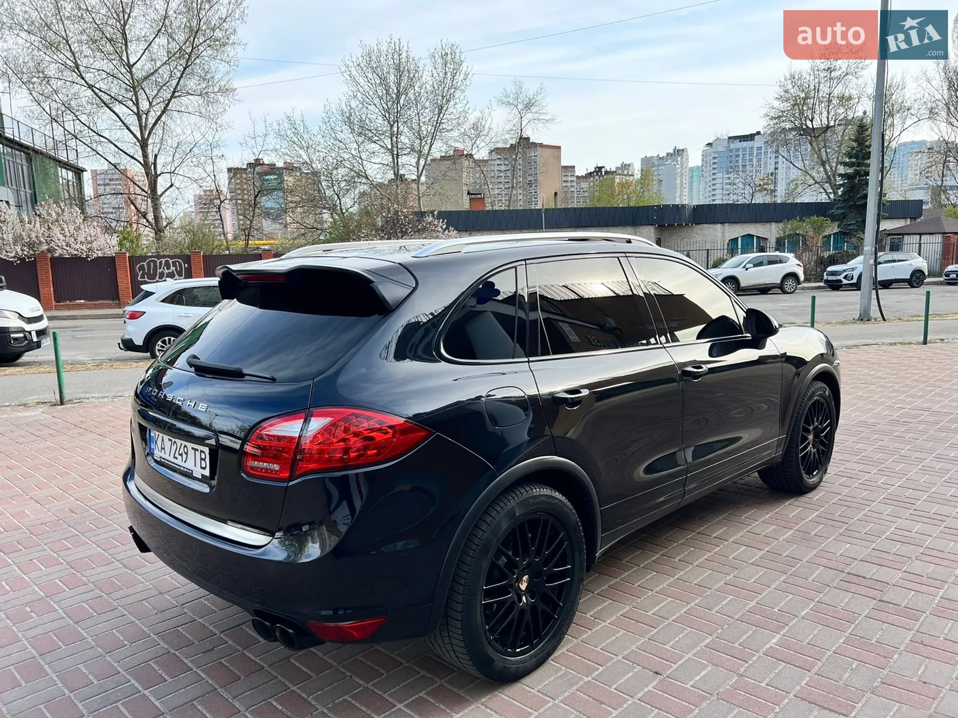 2010 Porsche Cayenne - мініатюра 3