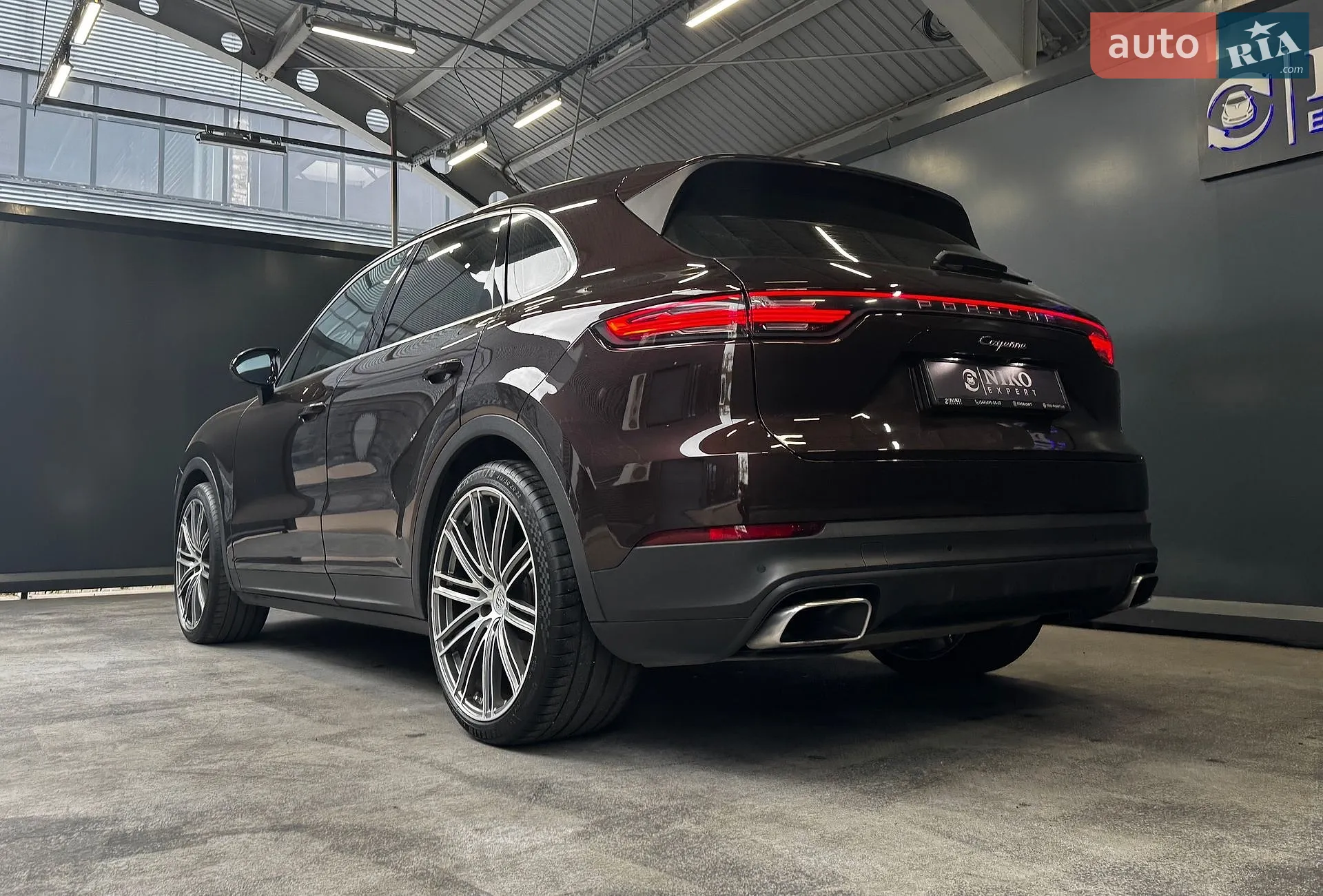 2018 Porsche Cayenne - мініатюра 8