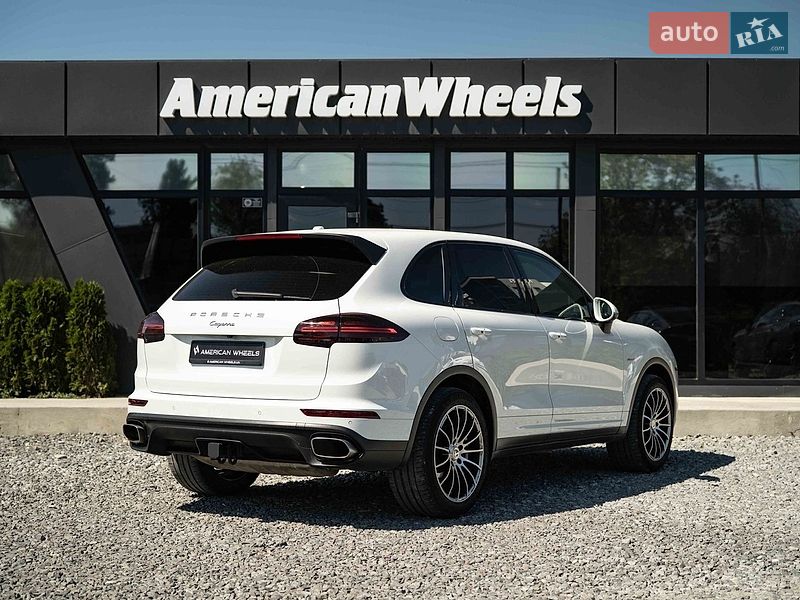 Внедорожник / Кроссовер Porsche Cayenne 2014 в Черновцах