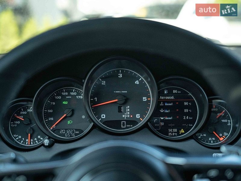 Внедорожник / Кроссовер Porsche Cayenne 2014 в Черновцах