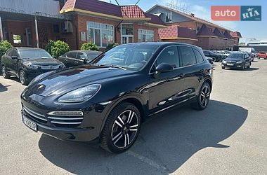 Внедорожник / Кроссовер Porsche Cayenne 2014 в Киеве