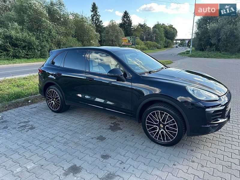Внедорожник / Кроссовер Porsche Cayenne 2017 в Львове