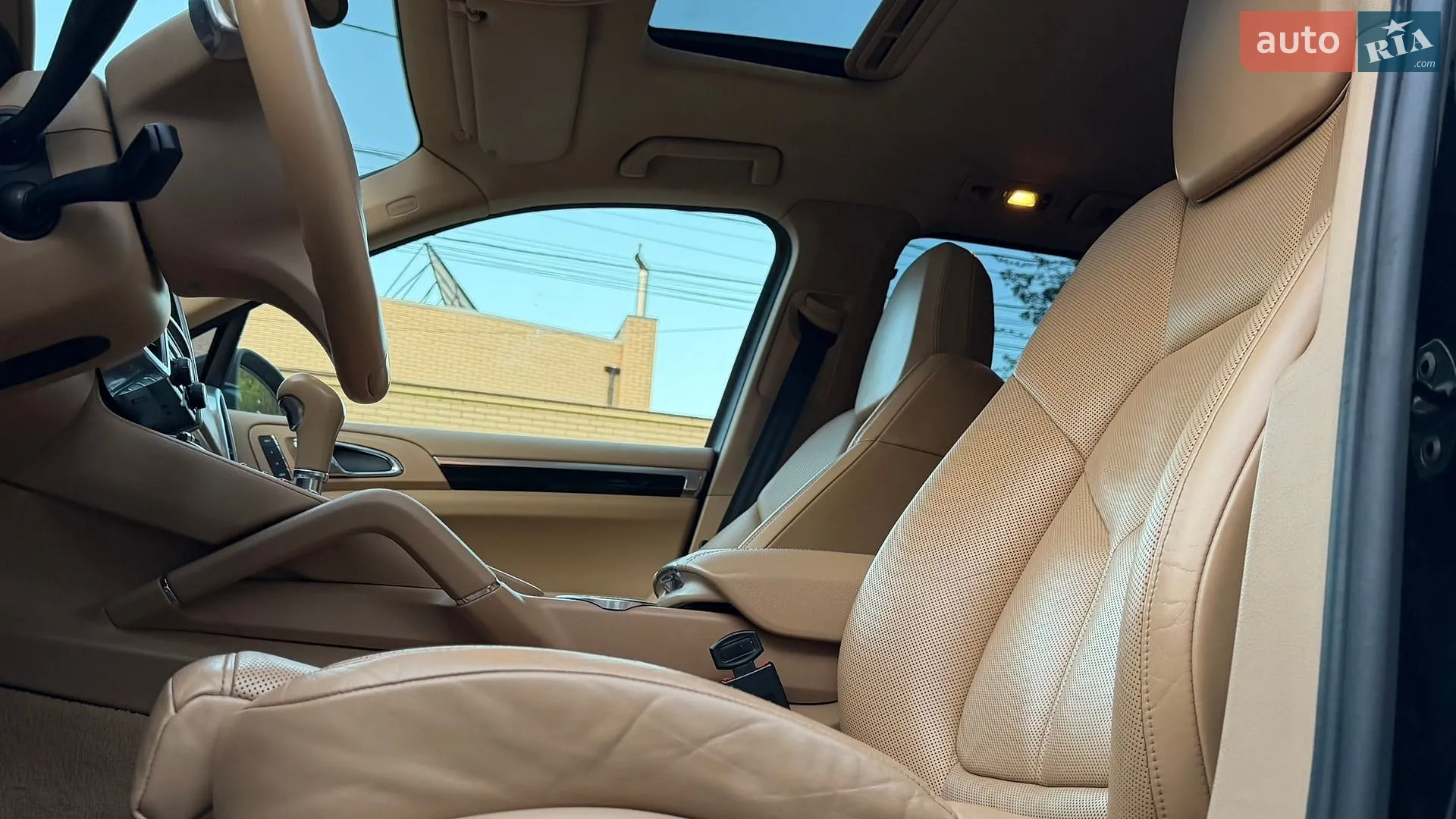 2011 Porsche Cayenne - мініатюра 47