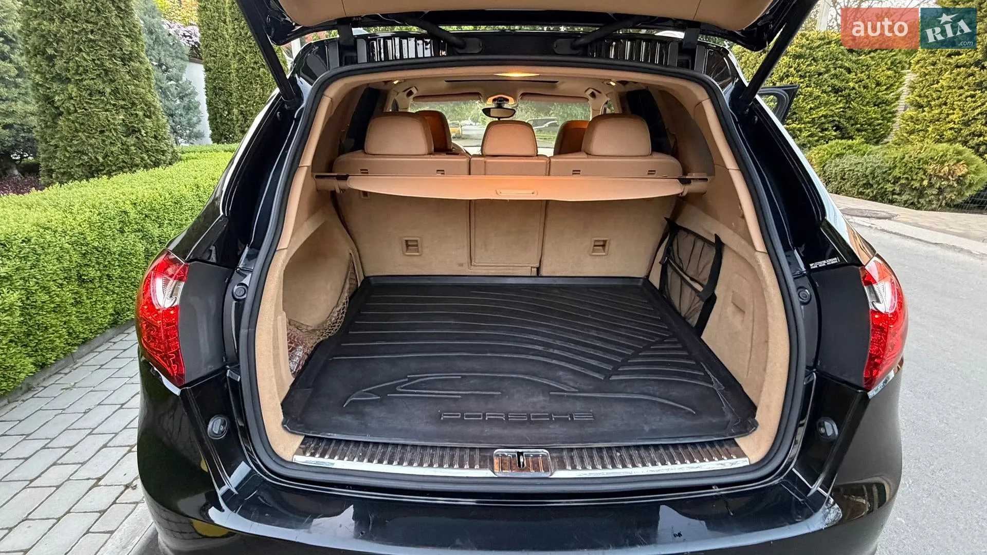2011 Porsche Cayenne - мініатюра 52