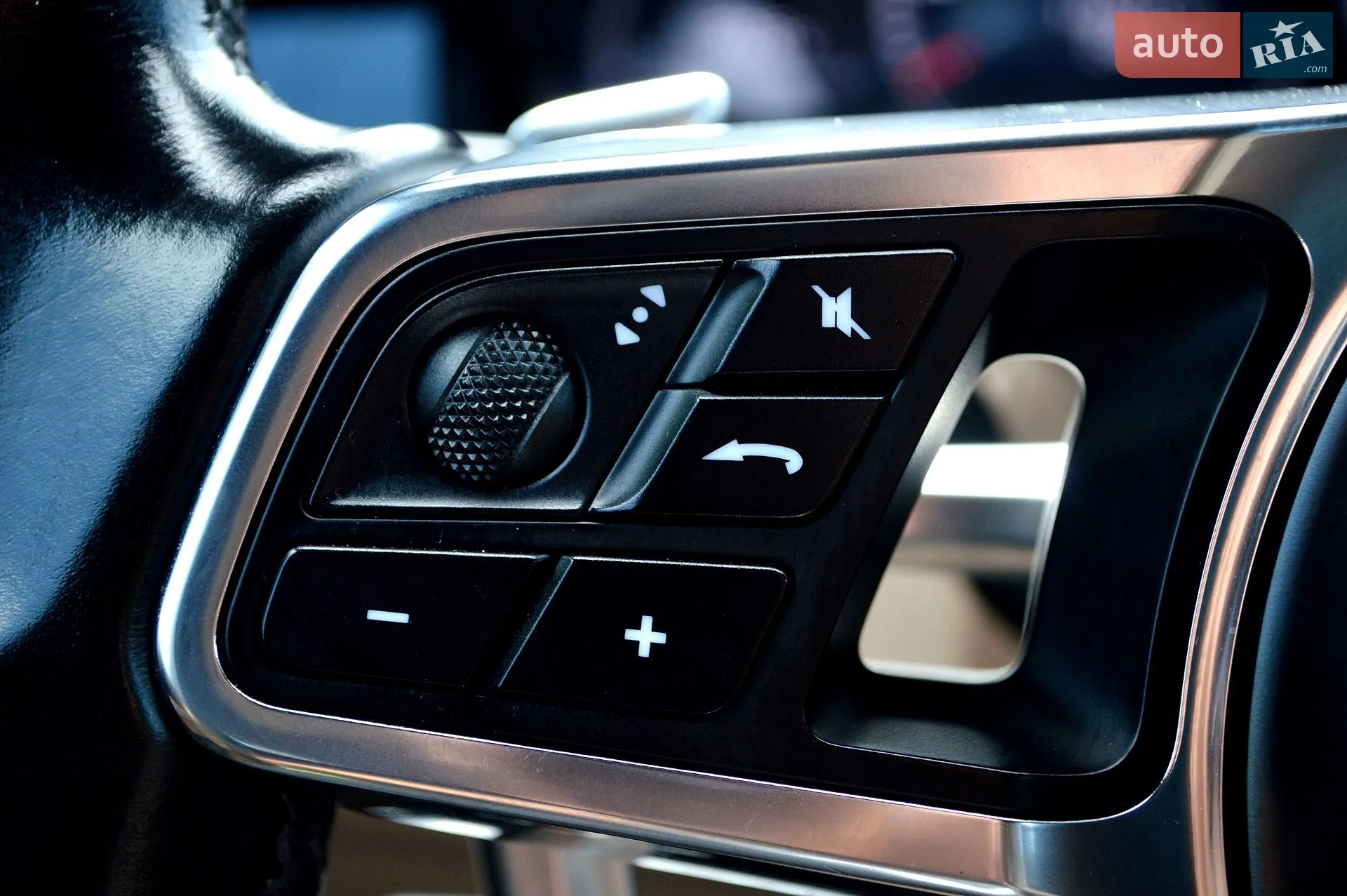 2019 Porsche Cayenne - мініатюра 26